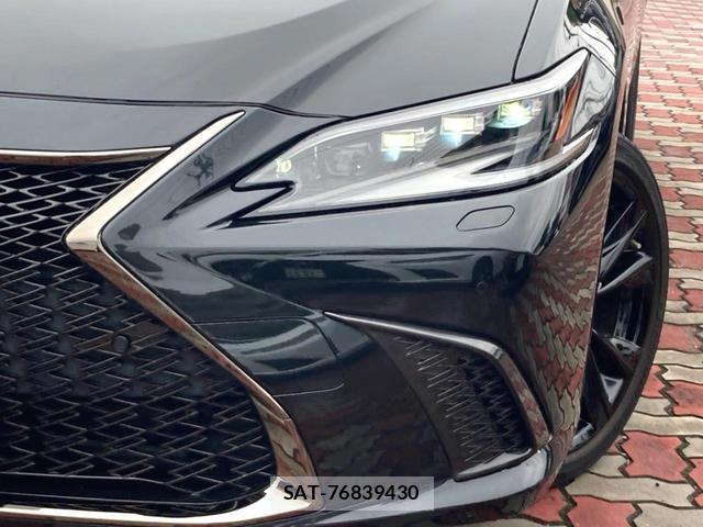 Lexus ES 2022-04 8813213-11
