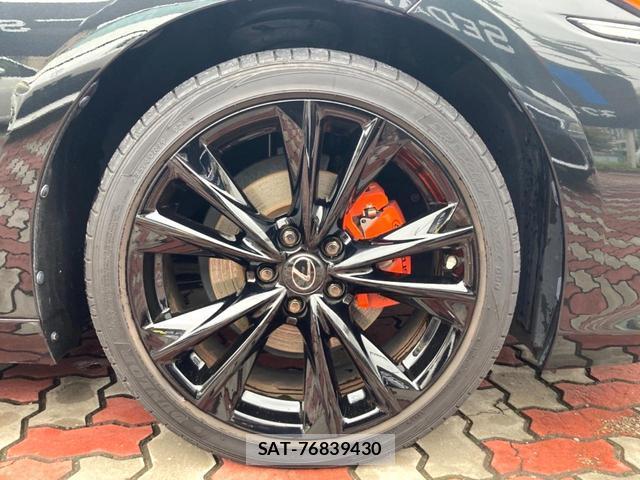 Lexus ES 2022-04 8813213-12