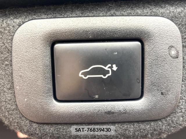 Lexus ES 2022-04 8813213-4