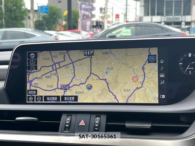 Lexus ES 2019-02 8813215-6