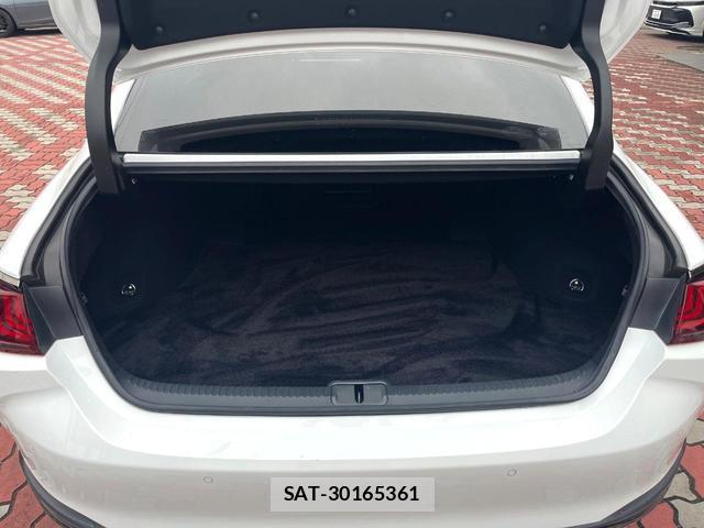 Lexus ES 2019-02 8813215-8