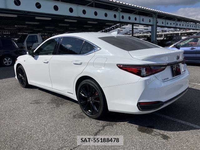 Lexus ES 2022-01 8813937-1