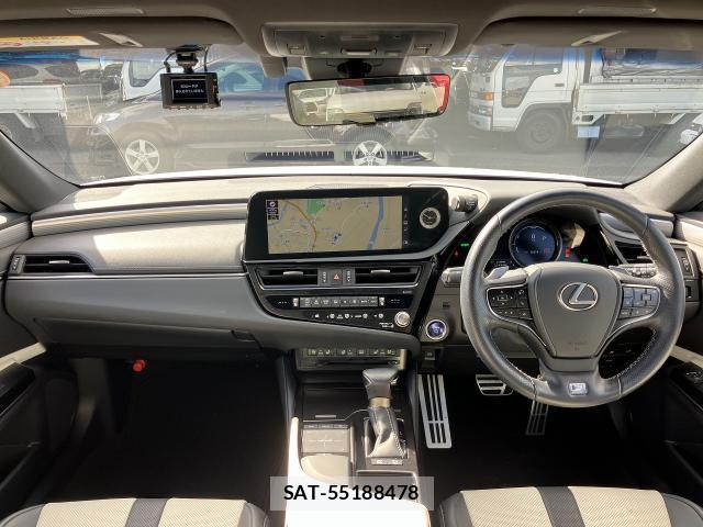 Lexus ES 2022-01 8813937-2