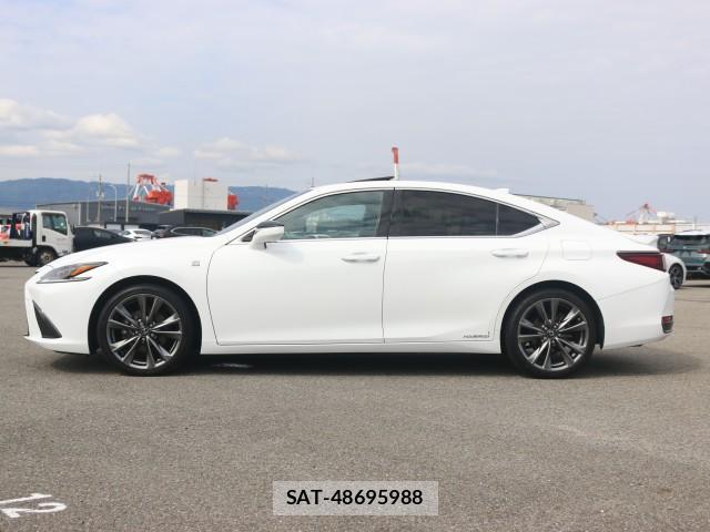 Lexus ES 2019-07 8814805-10