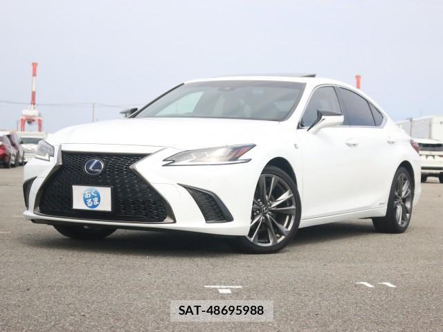 Lexus ES 2019-07 8814805-12