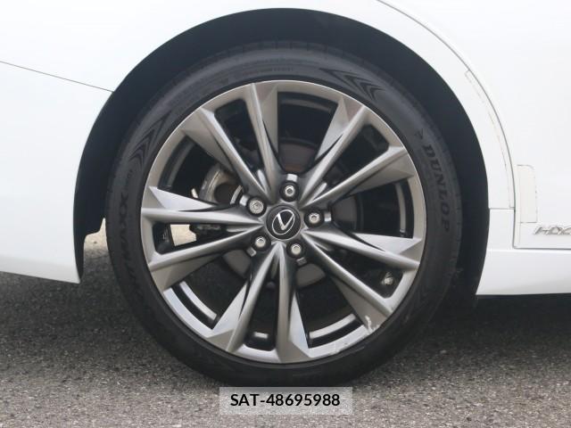 Lexus ES 2019-07 8814805-19