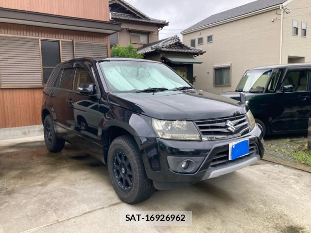 Suzuki ESCUDO 2014-07 8813299-1