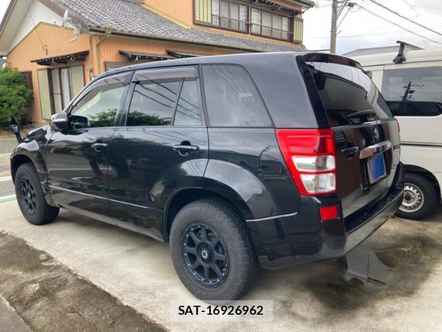 Suzuki ESCUDO 2014-07 8813299-12