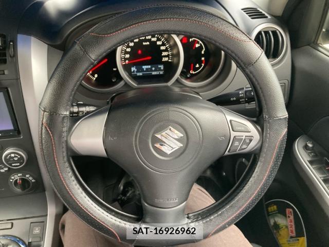 Suzuki ESCUDO 2014-07 8813299-19