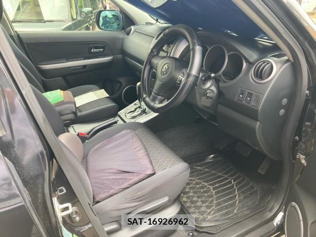 Suzuki ESCUDO 2014-07 8813299-9