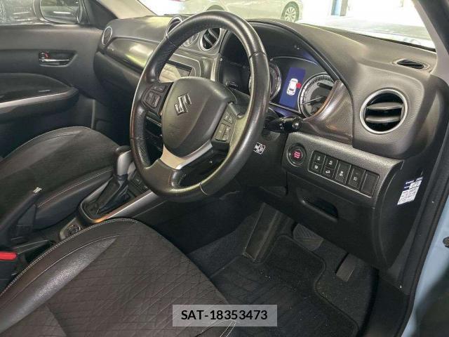 Suzuki ESCUDO 2020-03 8815408-3