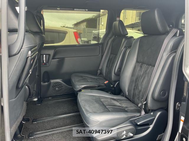 Toyota ESQUIRE 2019-06 8812995-16