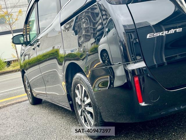Toyota ESQUIRE 2019-06 8812995-8