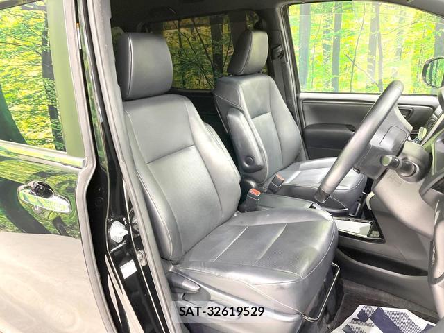Toyota ESQUIRE 2019-03 8813172-8