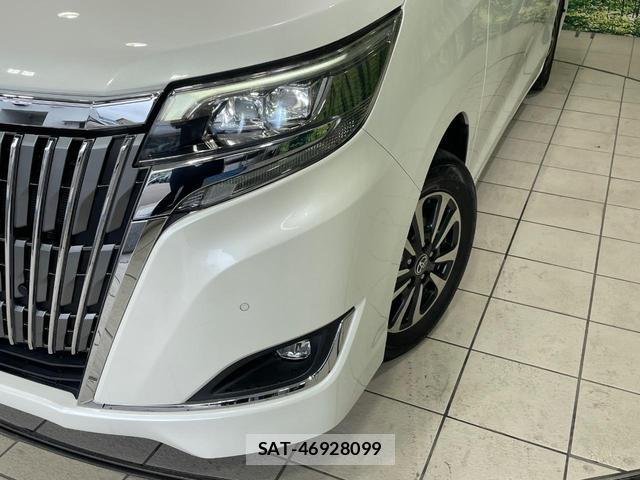 Toyota ESQUIRE 2019-08 8814401-12