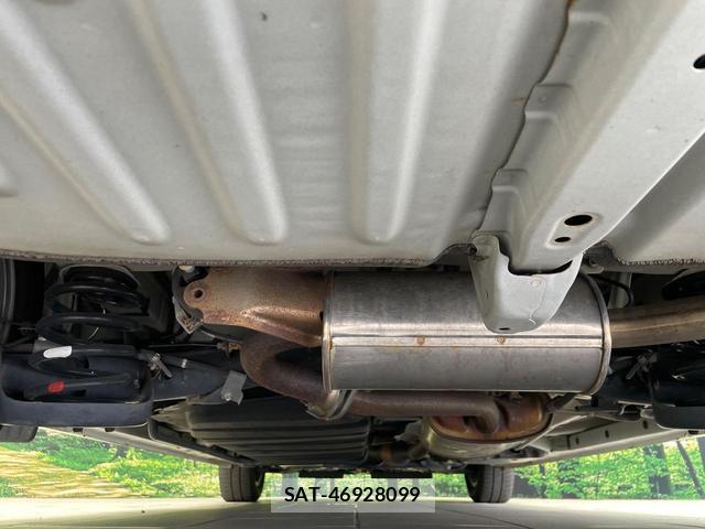 Toyota ESQUIRE 2019-08 8814401-18