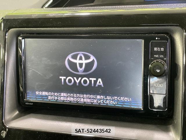 Toyota ESQUIRE 2015-04 8814404-3