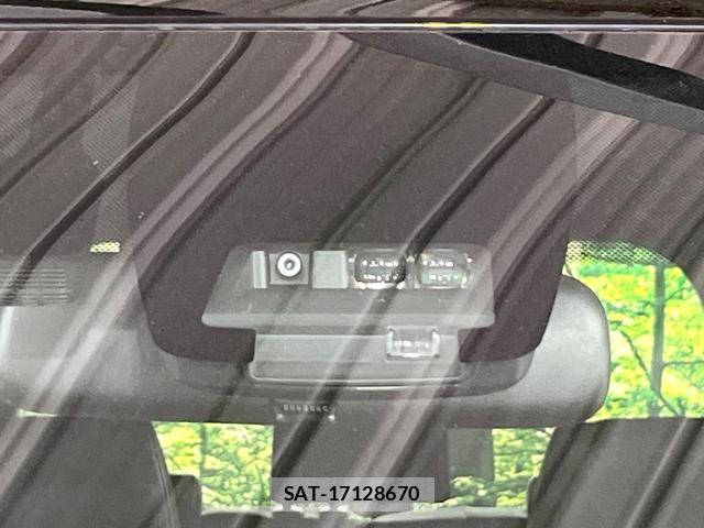 Toyota ESQUIRE 2016-02 8814737-5