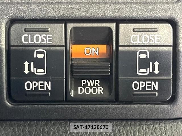 Toyota ESQUIRE 2016-02 8814737-6