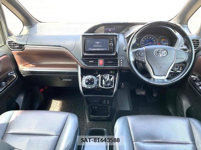 Toyota ESQUIRE 2017-11 8815002-1