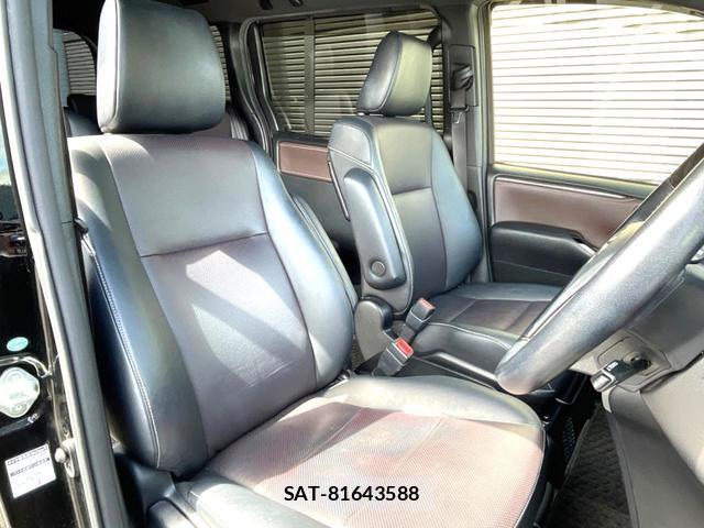 Toyota ESQUIRE 2017-11 8815002-7