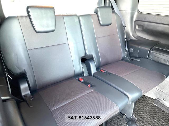 Toyota ESQUIRE 2017-11 8815002-9