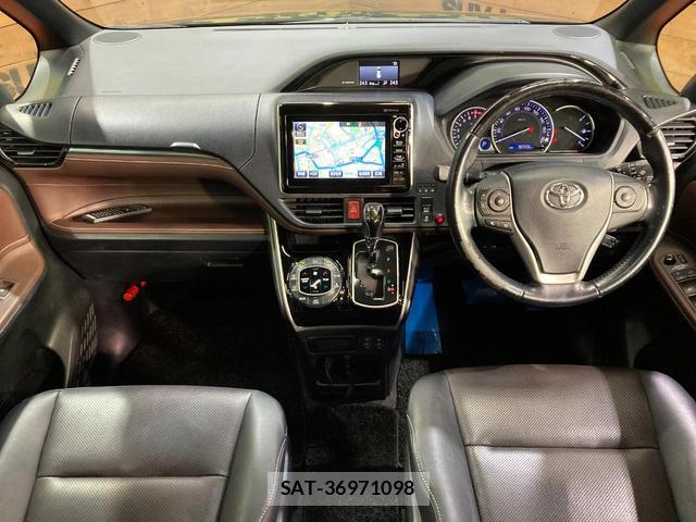 Toyota ESQUIRE 2014-11 8815906-1