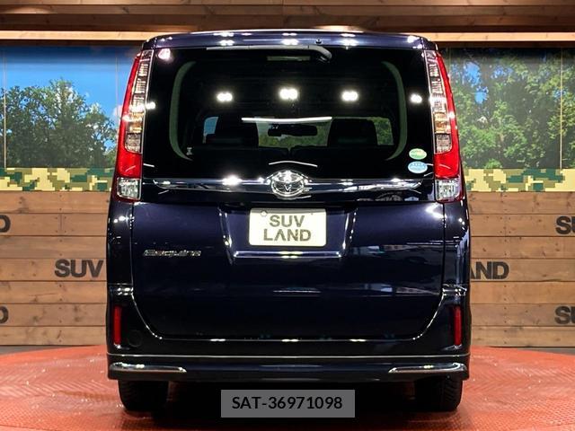 Toyota ESQUIRE 2014-11 8815906-15