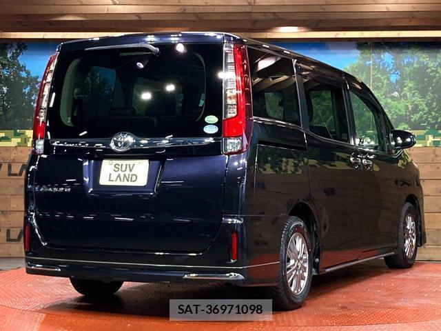Toyota ESQUIRE 2014-11 8815906-17