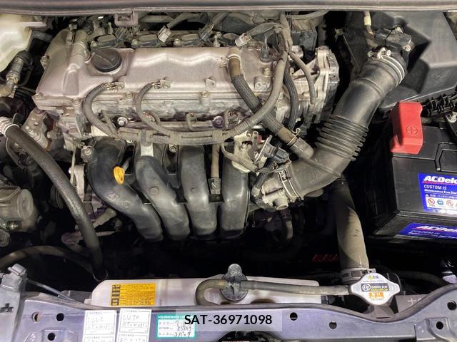 Toyota ESQUIRE 2014-11 8815906-18