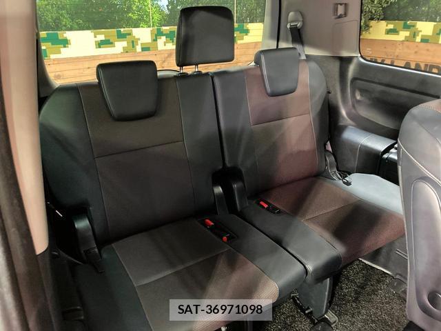 Toyota ESQUIRE 2014-11 8815906-9