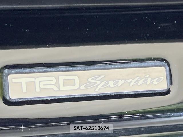 Toyota ESQUIRE 2015-04 8815925-5