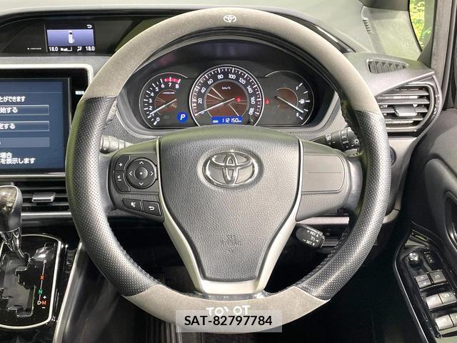 Toyota ESQUIRE 2017-10 8817264-11
