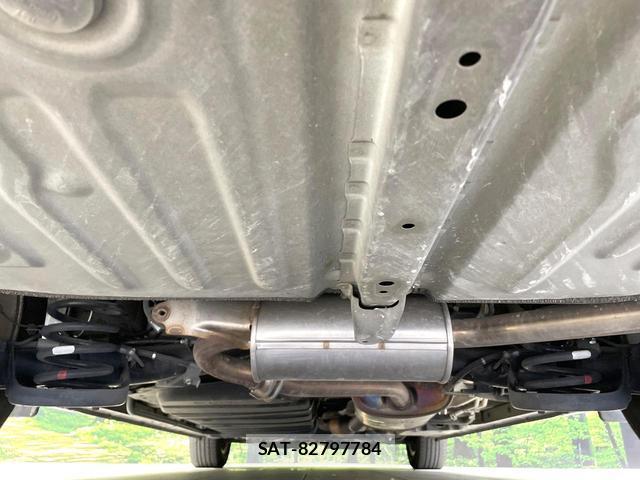 Toyota ESQUIRE 2017-10 8817264-19