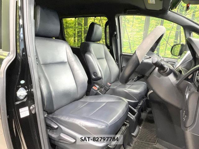 Toyota ESQUIRE 2017-10 8817264-7