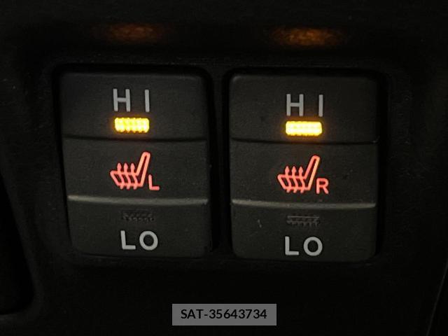 Toyota ESQUIRE 2021-06 8817527-6