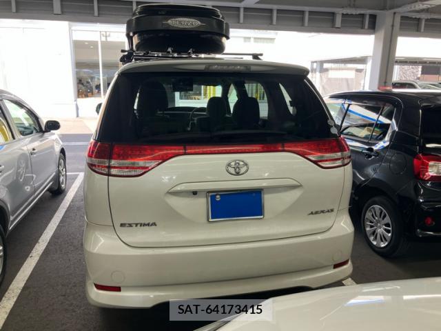Toyota ESTIMA 2008-09 8812060-12