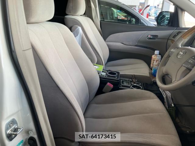 Toyota ESTIMA 2008-09 8812060-17