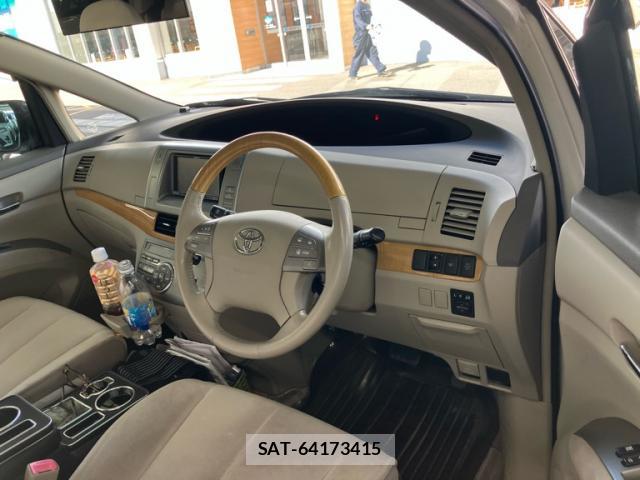 Toyota ESTIMA 2008-09 8812060-19