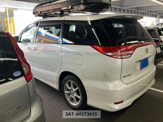 Toyota ESTIMA 2008-09 8812060-3