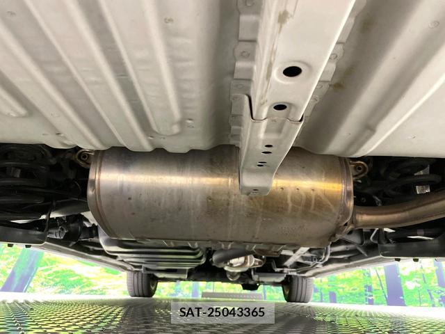 Toyota ESTIMA 2010-08 8813177-18
