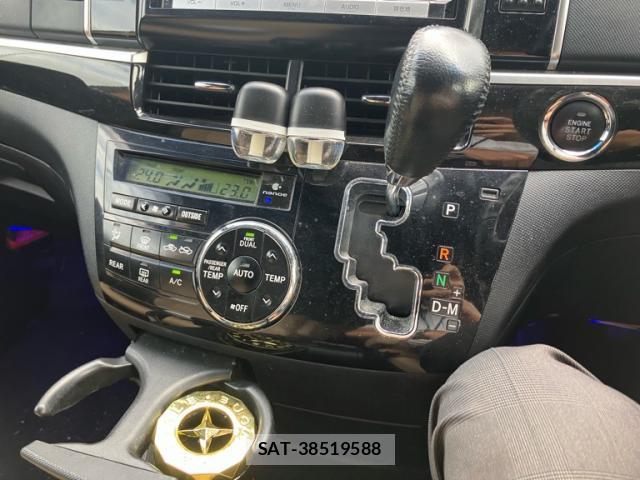 Toyota ESTIMA 2016-03 8813376-4