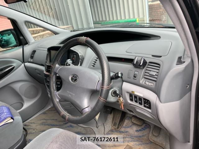 Toyota ESTIMA 2002-04 8813416-16