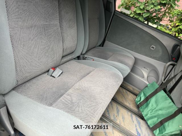Toyota ESTIMA 2002-04 8813416-17