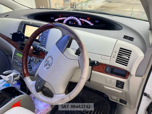 Toyota ESTIMA 2011-10 8813622-10