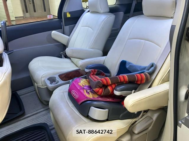 Toyota ESTIMA 2011-10 8813622-8