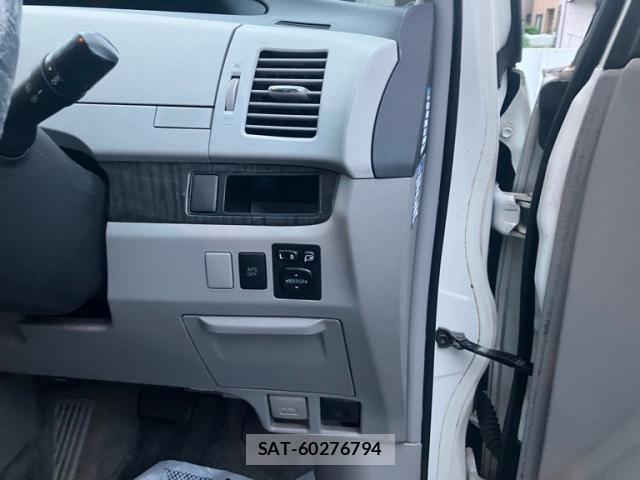Toyota ESTIMA 2006-02 8813655-9