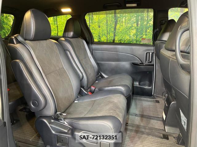 Toyota ESTIMA 2016-11 8814255-8