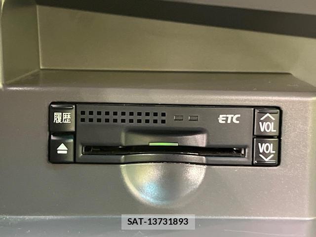 Toyota ESTIMA 2010-12 8817035-6