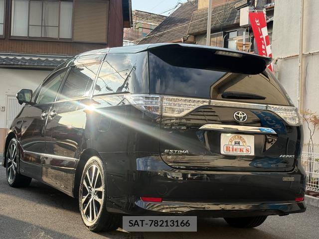 Toyota ESTIMA 2013-08 8817902-8